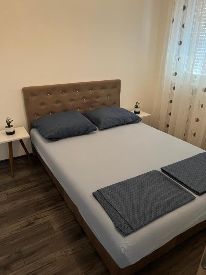מוסטר Apartman Tajma מראה חיצוני תמונה